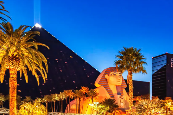 Luxor Las Vegas Pyramid: illuminating the desert sky